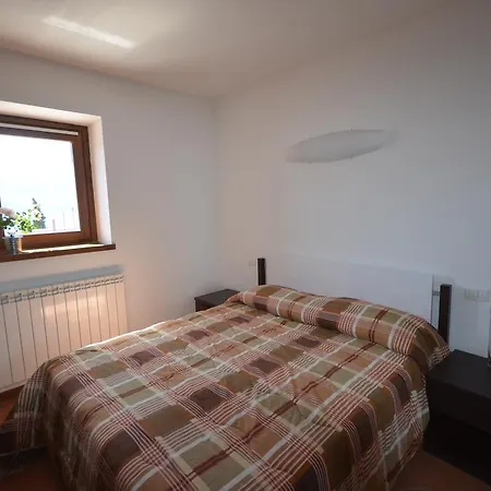 Leonardo House 3 Appartamento Varenna